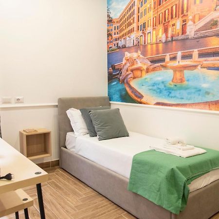 Susy'S Guest House - Room Spagna Rome Buitenkant foto