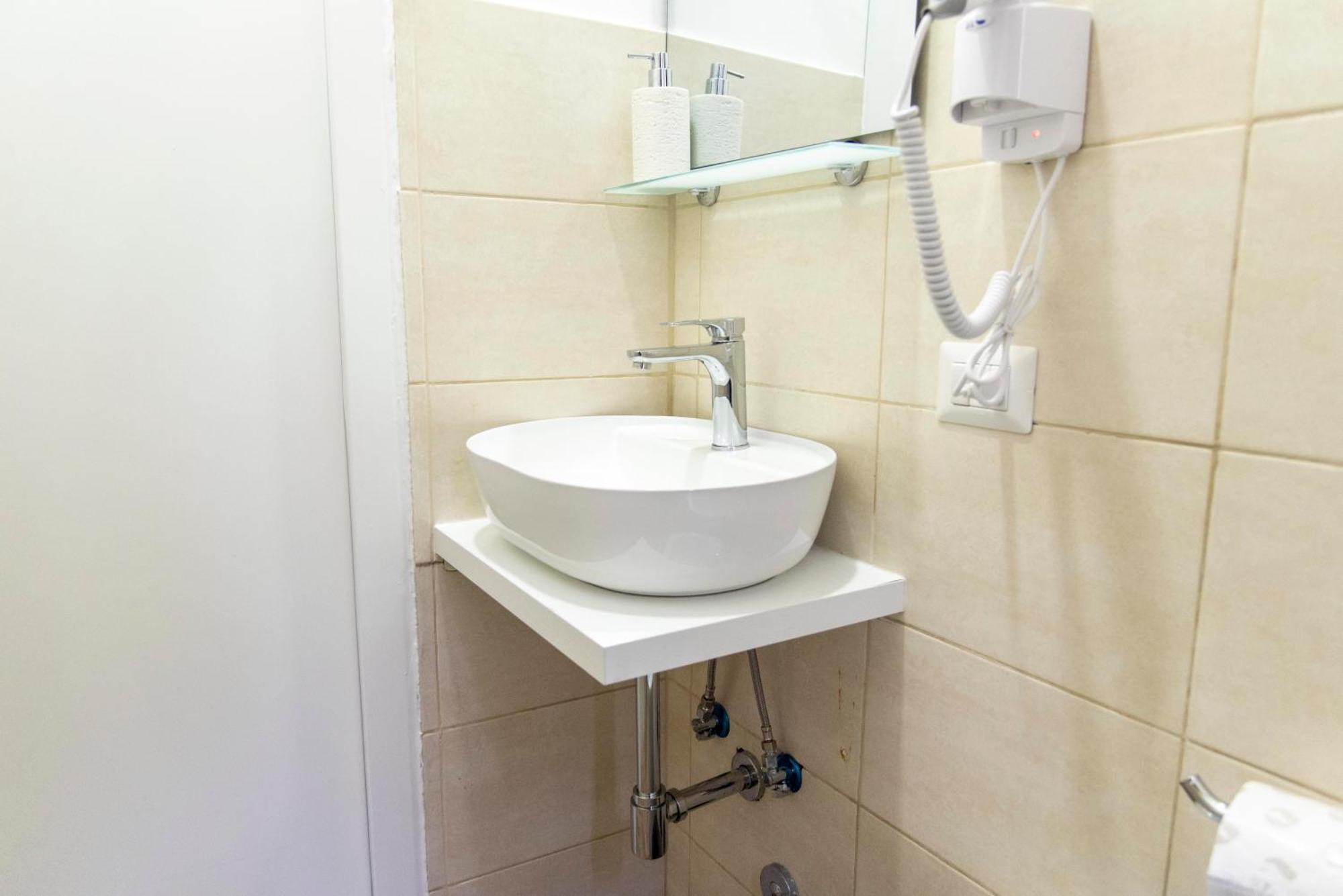 Susy'S Guest House - Room Spagna Rome Buitenkant foto